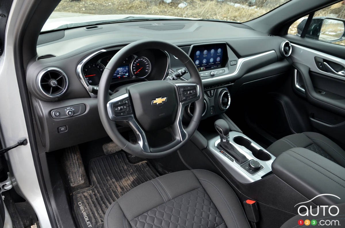 Chevrolet Blazer LT Redline 2022, intérieur